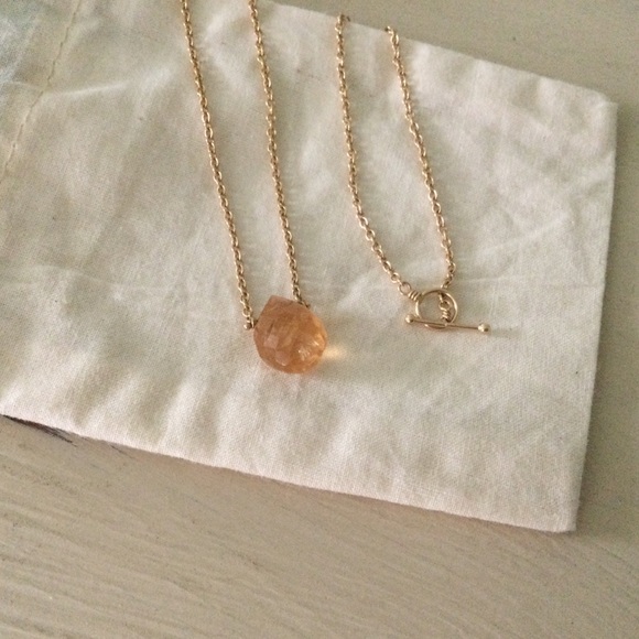 14k Yellow Gold Sunstone Toggle Necklace 16 inch - Picture 4 of 6